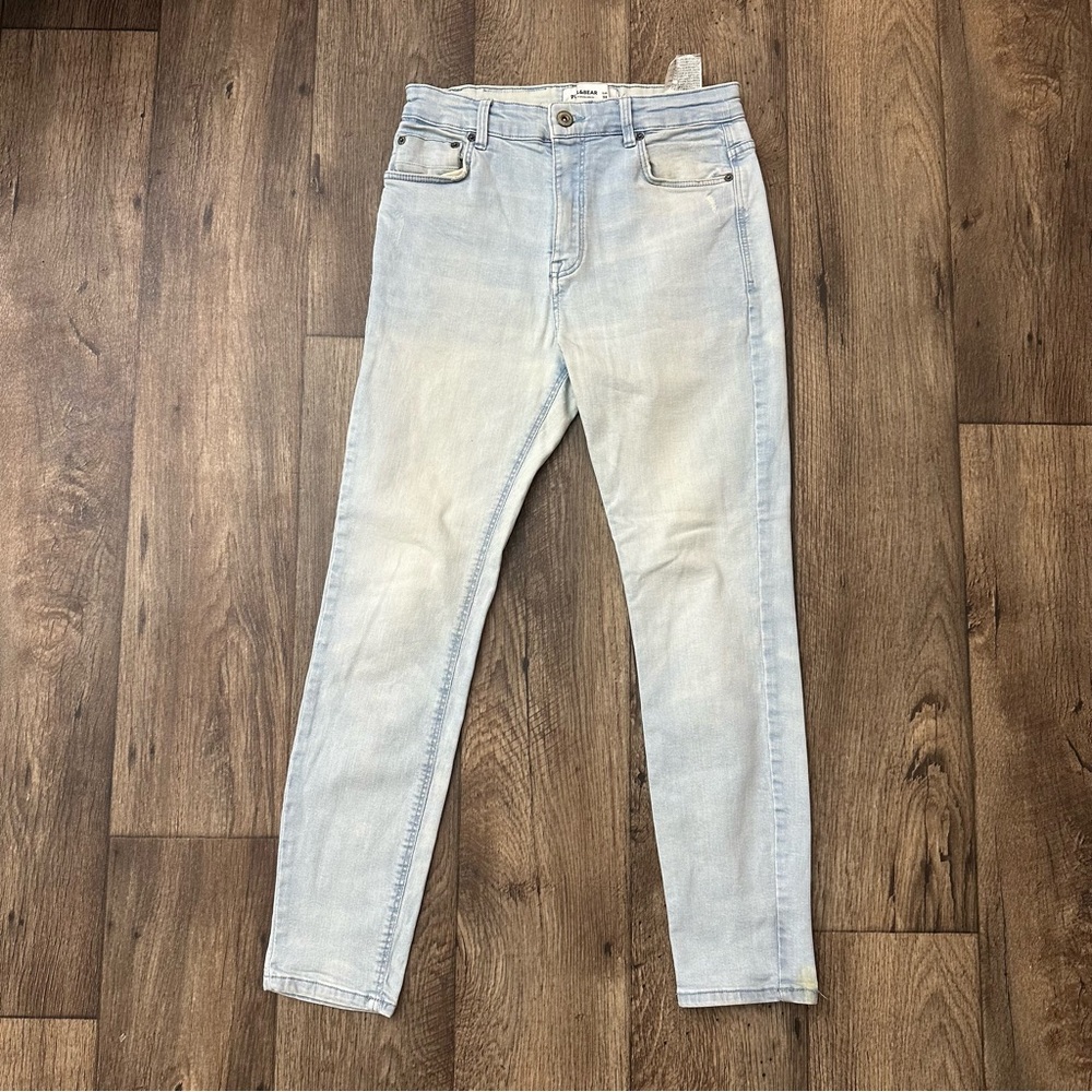 Pull & Bear Carrot Fit Jeans Distressed Blue Denim Men’s